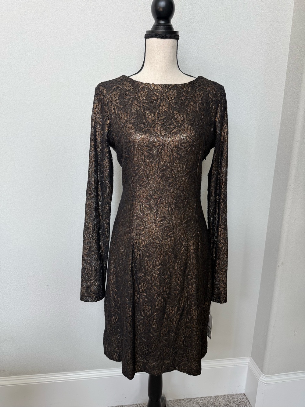 2b Rych Long-Sleeve Metallic Lace and Sequin Dress